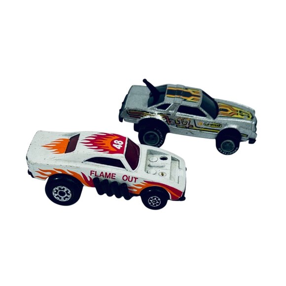 Vintage Matchbox Flame Out & Hot Wheels Scorchers White Thunderbird Die-Cast Car - Picture 1 of 15